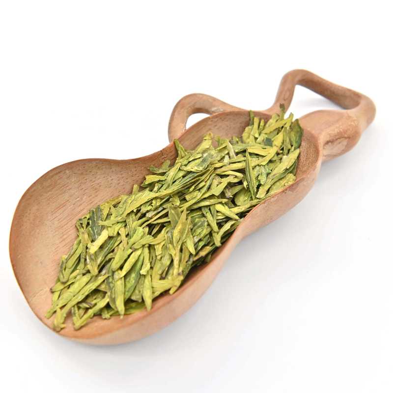 Shifeng (Lion Peak) Mingqian Longjing in a scoop